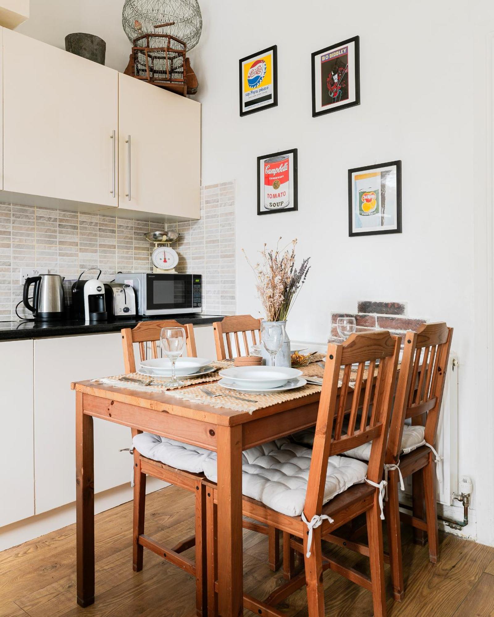 Arty Escape In Central London - Zone 2 ภายนอก รูปภาพ